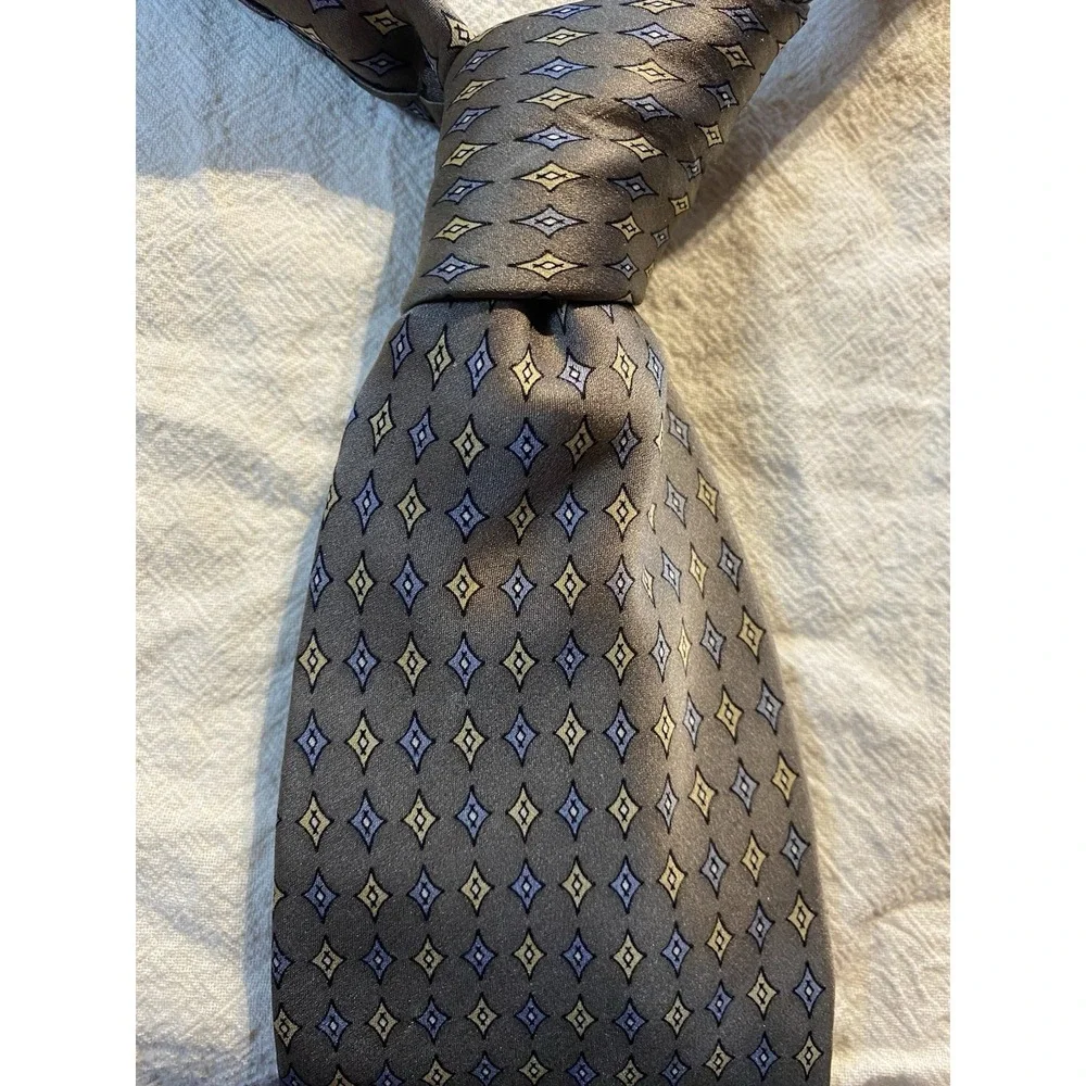 PERRY ELLIS PORTFOLIO Men's Silk Necktie‎ USA Designer Brown Diamond EUC